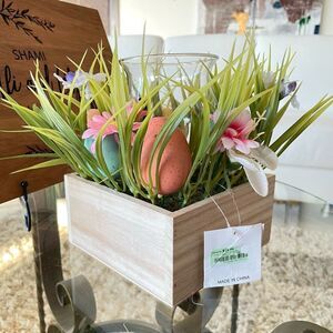 NWT Beautiful Easter Floral Candle Holder Square Wooden Box Table Centerpiece